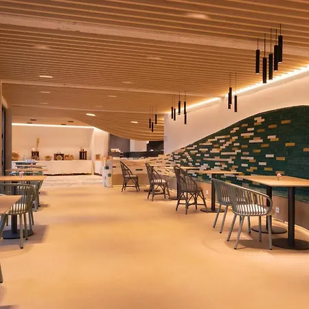Nuevo Gema Hotel 4*