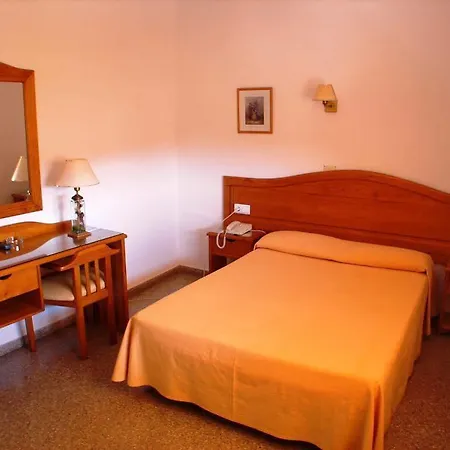 Ξενοδοχείο Serawa 4*