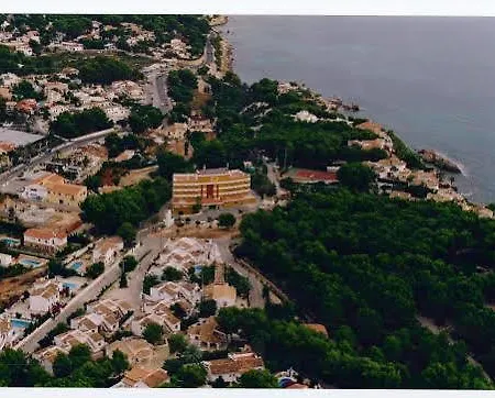 Ξενοδοχείο Serawa 4*