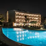 Serawa Hotel 4*